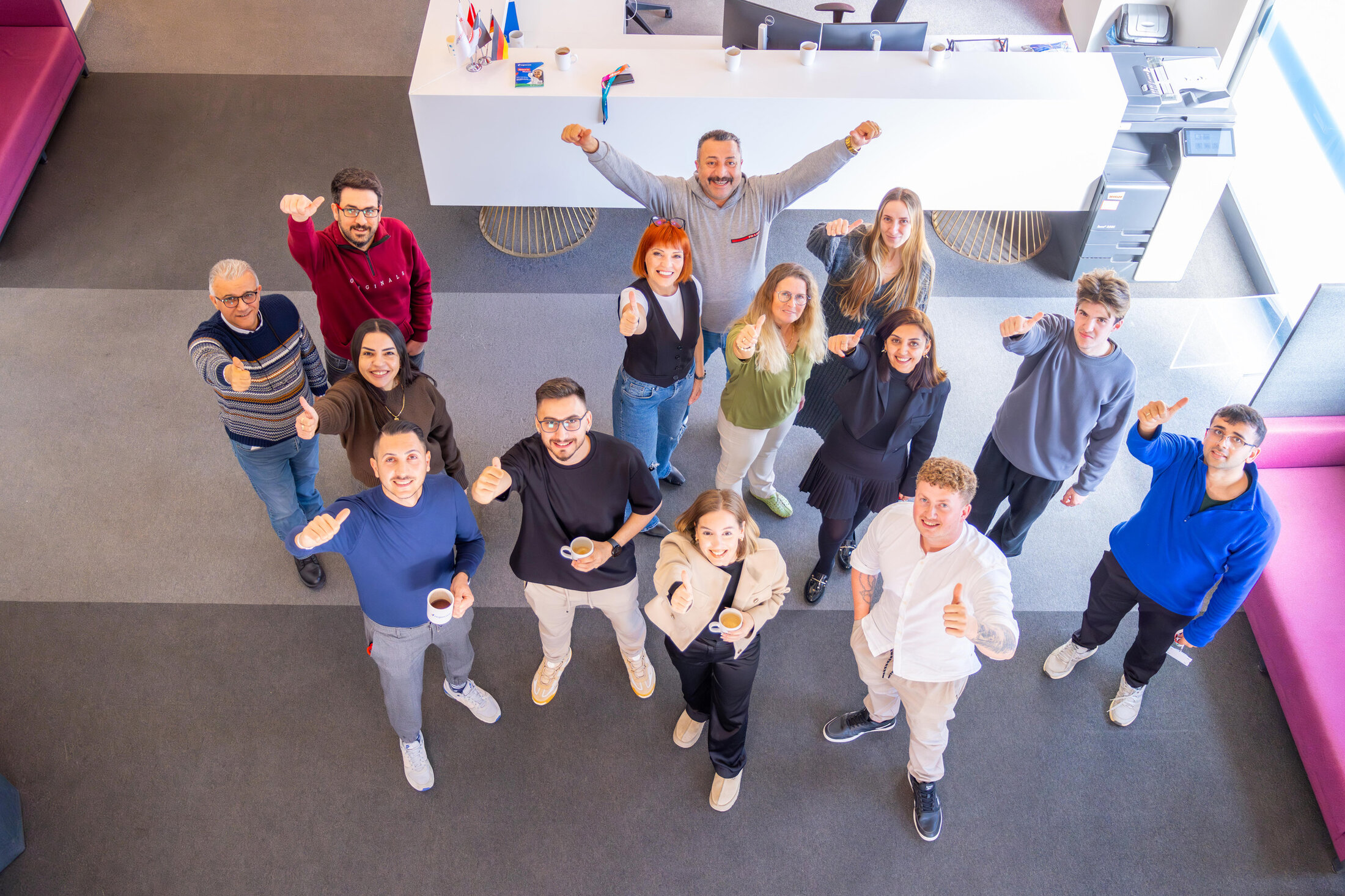 Gruppenfoto regiocom Customer Care Mitarbeitende